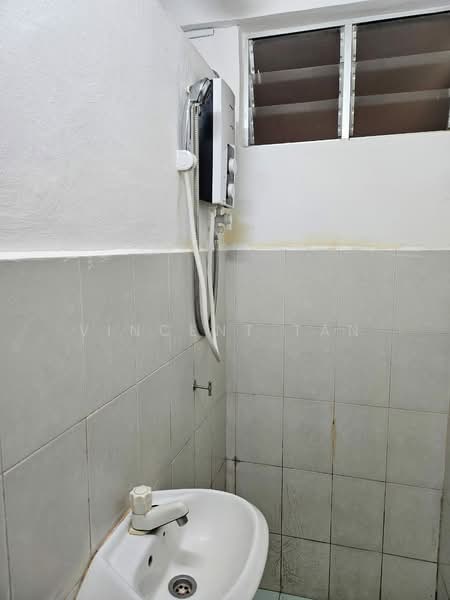 Apartment for Rent at Puncak Erskine - Vincent Tan - Bathroom - PropertyGuru.com.my