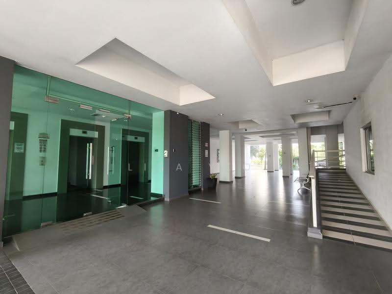 Condominium for Rent at Fairway Suites - Lisa Yeo - Entrance - PropertyGuru.com.my