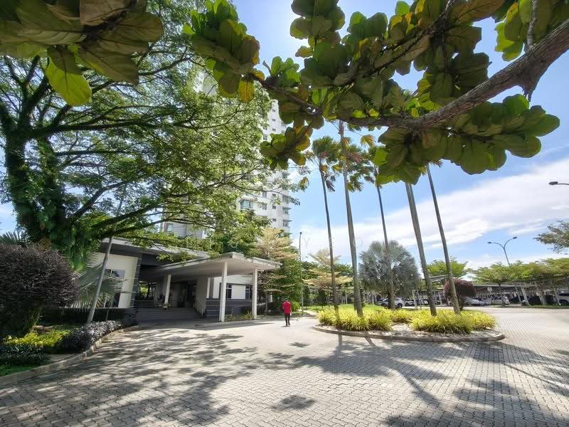 Condominium for Rent at Fairway Suites - Lisa Yeo - Exterior - PropertyGuru.com.my