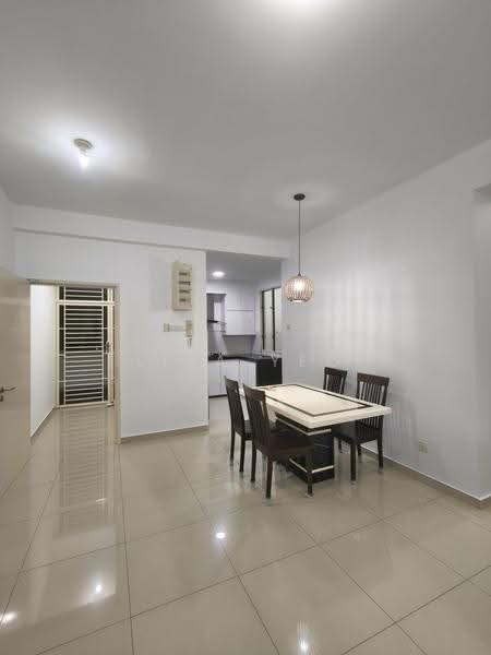 Condominium for Rent at Fairway Suites - Lisa Yeo - Dining Room - PropertyGuru.com.my
