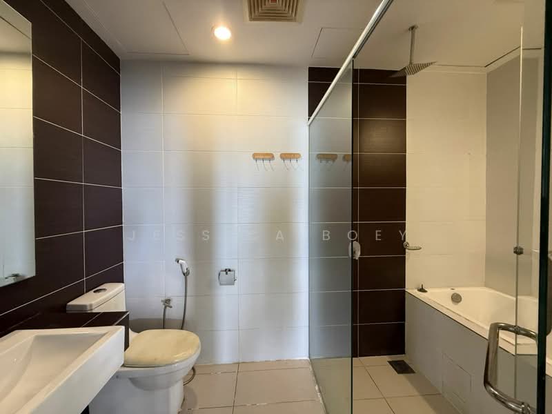 Service Residence for Sale at Encorp Marina - Jessica Boey - Bathroom - PropertyGuru.com.my