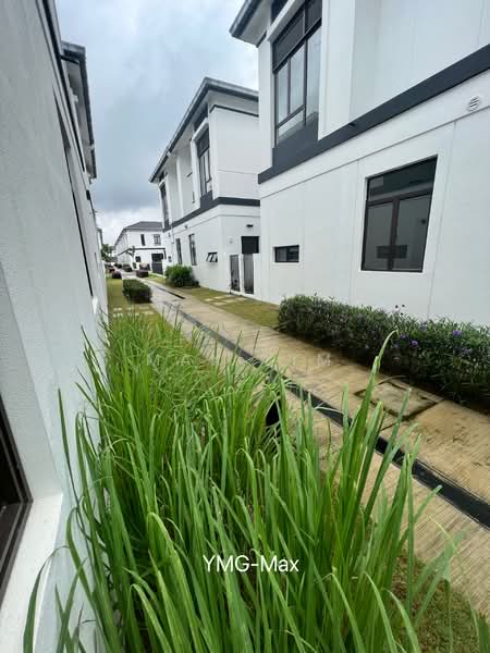 Rumah Teres untuk Dijual di Eco Grandeur (Puncak Alam) - Max Lim - PropertyGuru.com.my
