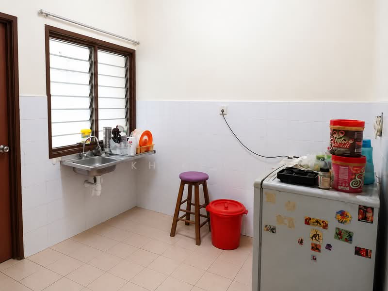 Rumah Teres untuk Dijual di Putra Heights (Subang Jaya) - KH Khoo - Kitchen - PropertyGuru.com.my