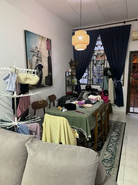 1-storey Terraced House for Sale in Taman Dato Demang (Seri Kembangan) - Joey Wong - Dining Room - PropertyGuru.com.my