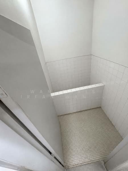 Shop / Office for Sale in Taman Nirwana (Ampang) - Wan Faris Irfan Wan Mohammad - Interior - PropertyGuru.com.my