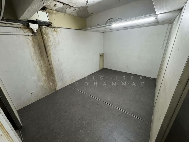 Shop / Office for Sale in Taman Nirwana (Ampang) - Wan Faris Irfan Wan Mohammad - Interior - PropertyGuru.com.my
