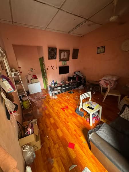 Shop / Office for Sale in Taman Nirwana (Ampang) - Wan Faris Irfan Wan Mohammad - Living Room - PropertyGuru.com.my