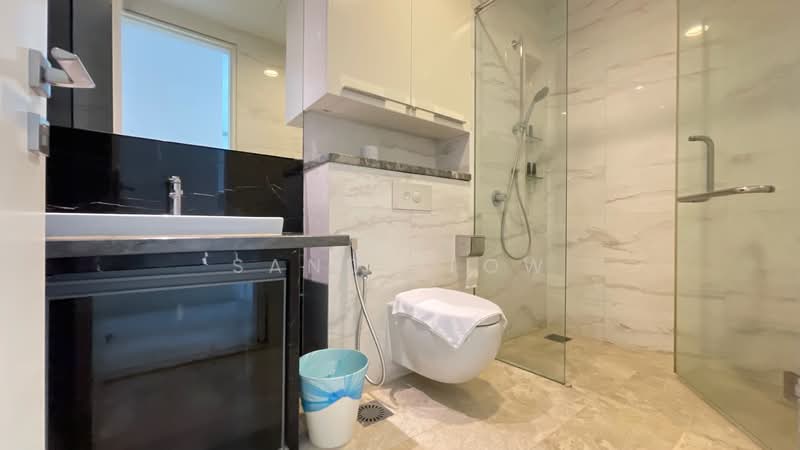 Servis Apartment untuk Disewa di The Face Suites (Platinum Suites) - Sandy Low - Bathroom - PropertyGuru.com.my