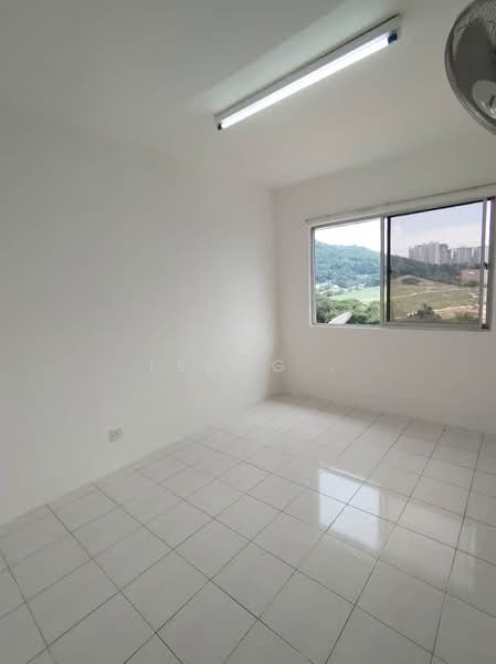 Pangsapuri untuk Disewa di Taman Kristal - Leong . - View - PropertyGuru.com.my
