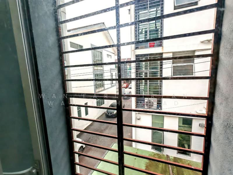 3-storey Terraced House for Sale in Kajang (Selangor) - Wan Faris Irfan Wan Mohammad - Exterior - PropertyGuru.com.my