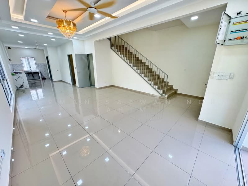 Terraced House for Sale in Sepang (Selangor) - Herman Sazwan Nor Rahim - Living Room - PropertyGuru.com.my