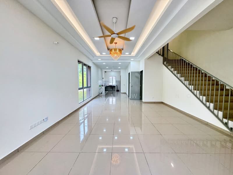 Terraced House for Sale in Sepang (Selangor) - Herman Sazwan Nor Rahim - Living Room - PropertyGuru.com.my