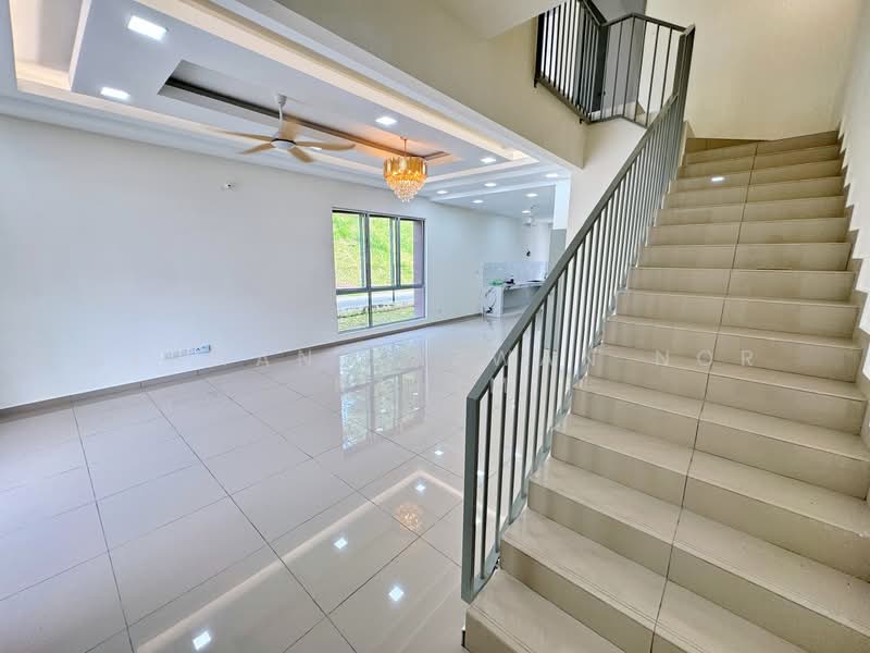 Terraced House for Sale in Sepang (Selangor) - Herman Sazwan Nor Rahim - Living Room - PropertyGuru.com.my