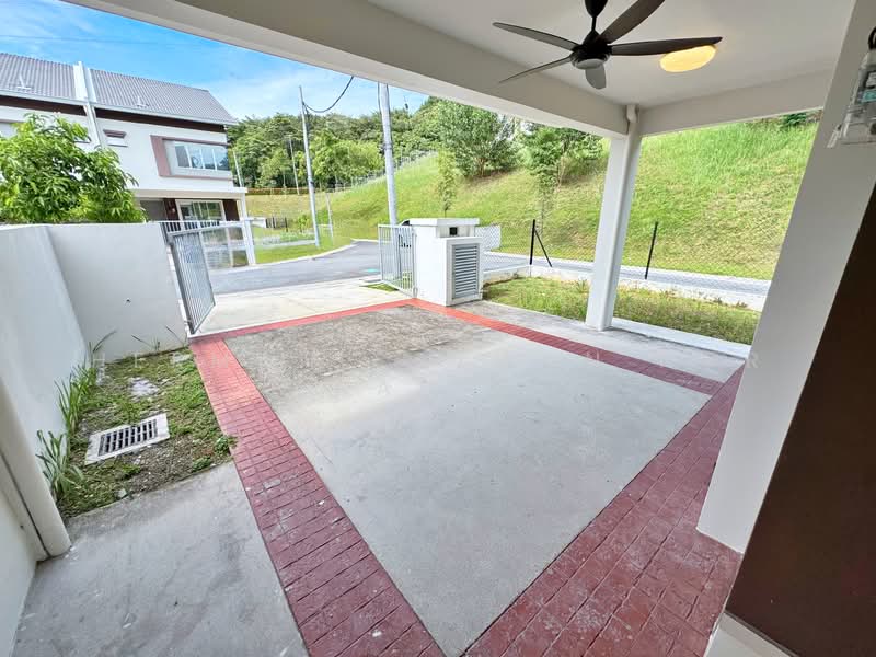 Terraced House for Sale in Sepang (Selangor) - Herman Sazwan Nor Rahim - Porch - PropertyGuru.com.my