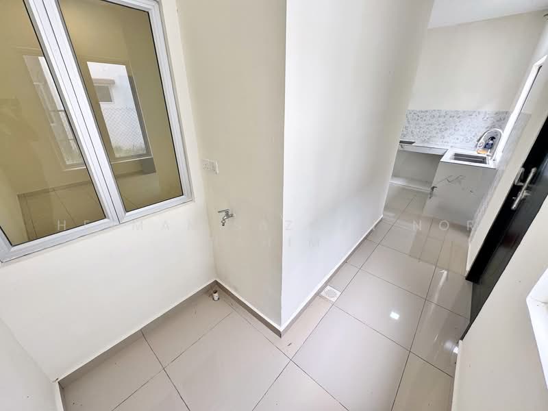 Terraced House for Sale in Sepang (Selangor) - Herman Sazwan Nor Rahim - Kitchen - PropertyGuru.com.my