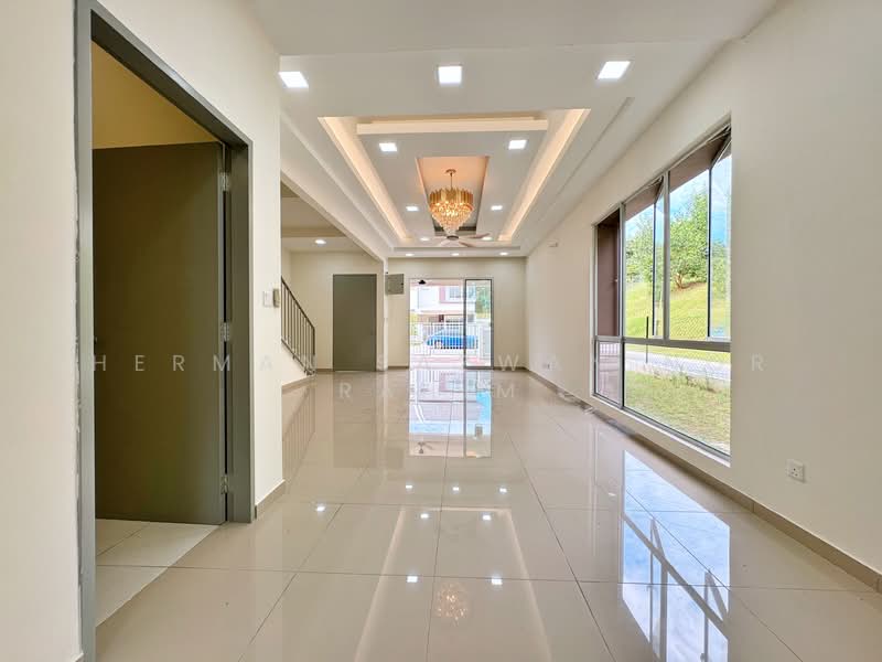 Terraced House for Sale in Sepang (Selangor) - Herman Sazwan Nor Rahim - Living Room - PropertyGuru.com.my
