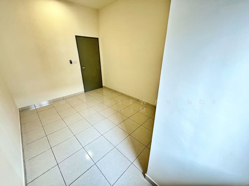 Terraced House for Sale in Sepang (Selangor) - Herman Sazwan Nor Rahim - Bedroom - PropertyGuru.com.my
