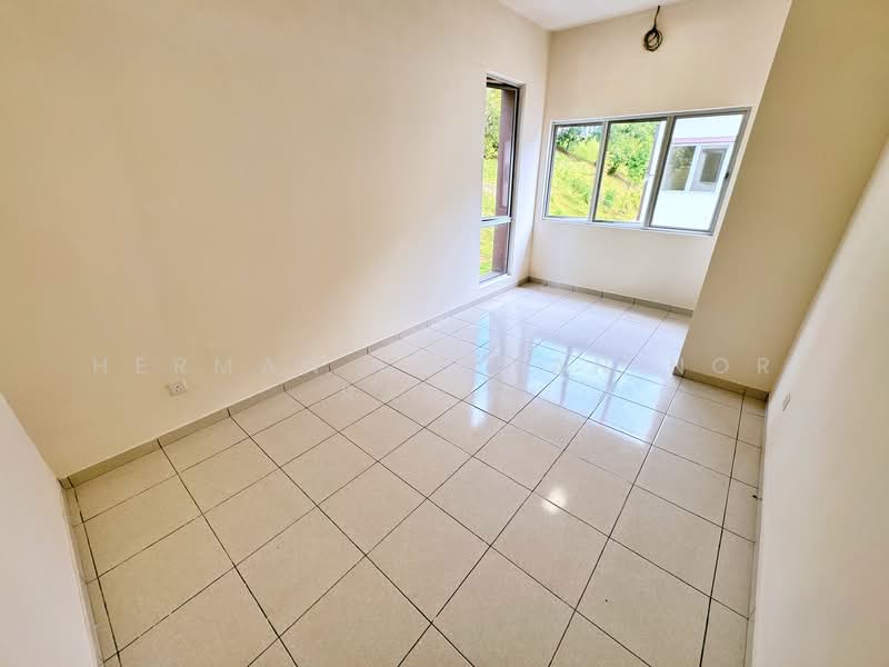 Terraced House for Sale in Sepang (Selangor) - Herman Sazwan Nor Rahim - Bedroom - PropertyGuru.com.my