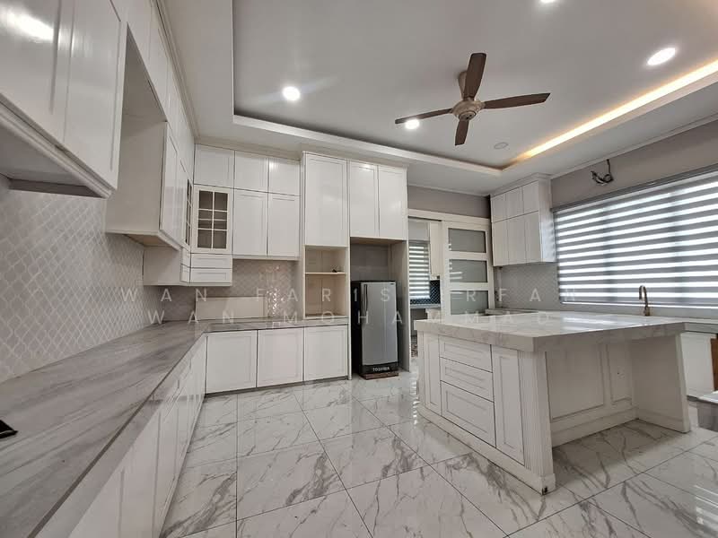 Bungalow for Sale in Kajang (Selangor) - Wan Faris Irfan Wan Mohammad - Kitchen - PropertyGuru.com.my