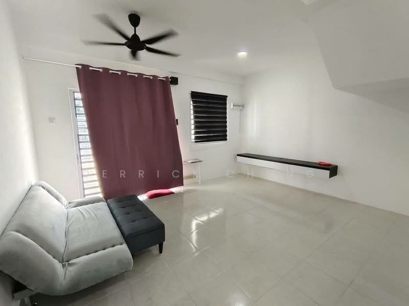 2-storey Terraced House for Sale in Ipoh (Perak) - Derrick Chung - Living Room - PropertyGuru.com.my