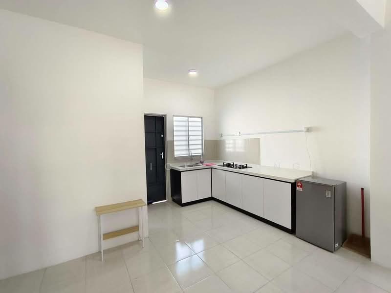 2-storey Terraced House for Sale in Ipoh (Perak) - Derrick Chung - Kitchen - PropertyGuru.com.my
