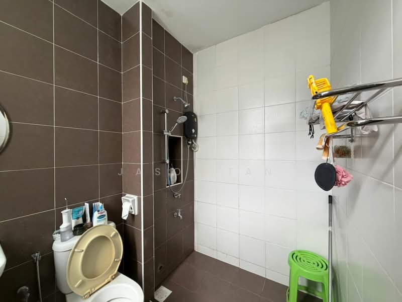 Rumah Kluster untuk Dijual di Taman Adda Heights (Tebrau) - Jason Tan - Bathroom - PropertyGuru.com.my