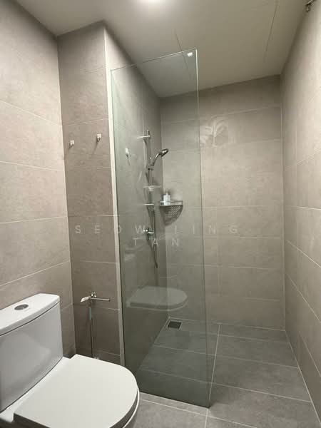 Servis Apartment untuk Disewa di 8th & Stellar - Seow Ling Tan - Bathroom - PropertyGuru.com.my