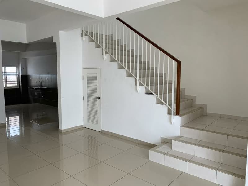 Rumah Teres 2 Tingkat untuk Dijual di Setia Ecohill (Semenyih) - Lee Crystal - Stairs - PropertyGuru.com.my