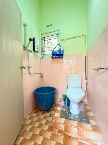 Rumah Banglo untuk Dijual di Taman Melodies (Johor Bahru) - Jason Tan - Bathroom - PropertyGuru.com.my