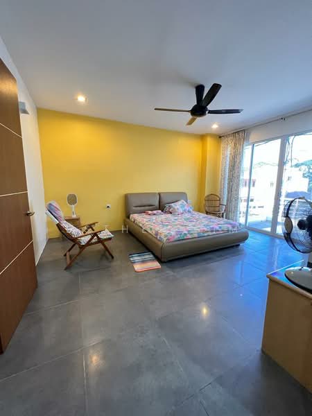 Rumah Teres untuk Dijual di Butterworth (Penang) - Esther Sim - Master Bedroom -1 - PropertyGuru.com.my