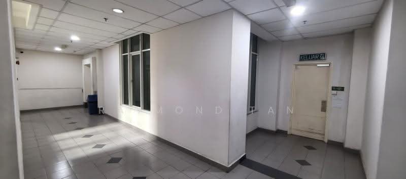 Retail Office untuk Disewa di Petaling Jaya (Selangor) - Raymond Tan - Corridor - PropertyGuru.com.my