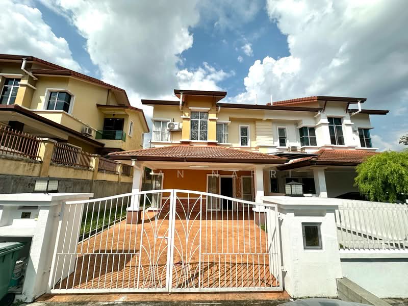 Rumah Berkembar untuk Dijual di Saujana Impian (Kajang) - Ilman Nahri - Exterior - PropertyGuru.com.my