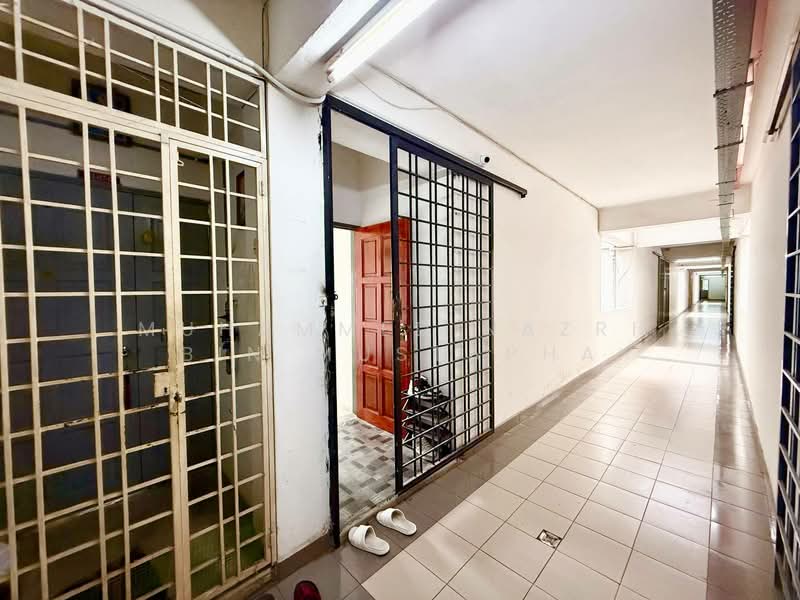 Apartment for Sale at Taman Bukit Mutiara - Muhammed Nazri bin Mustapha - Corridor - PropertyGuru.com.my