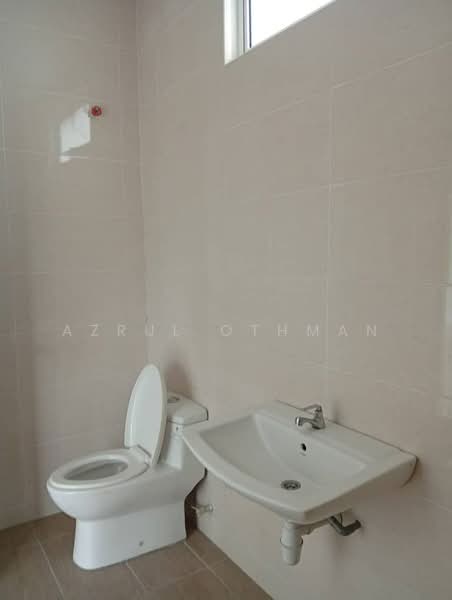 Rumah Banglo untuk Dijual di Senawang (Negeri Sembilan) - Azrul Othman - Bathroom - PropertyGuru.com.my