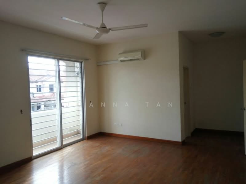 2-storey Terraced House for Rent in Kota Kemuning (Shah Alam) - Joanna Tan - Living Room - PropertyGuru.com.my