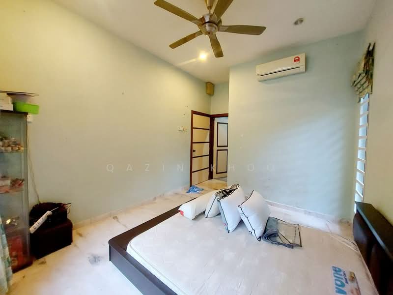 Bungalow for Sale in Jelapang (Ipoh) - Qazin Khoo - Bedroom - PropertyGuru.com.my
