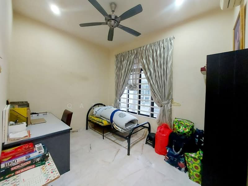 Bungalow for Sale in Jelapang (Ipoh) - Qazin Khoo - Bedroom - PropertyGuru.com.my