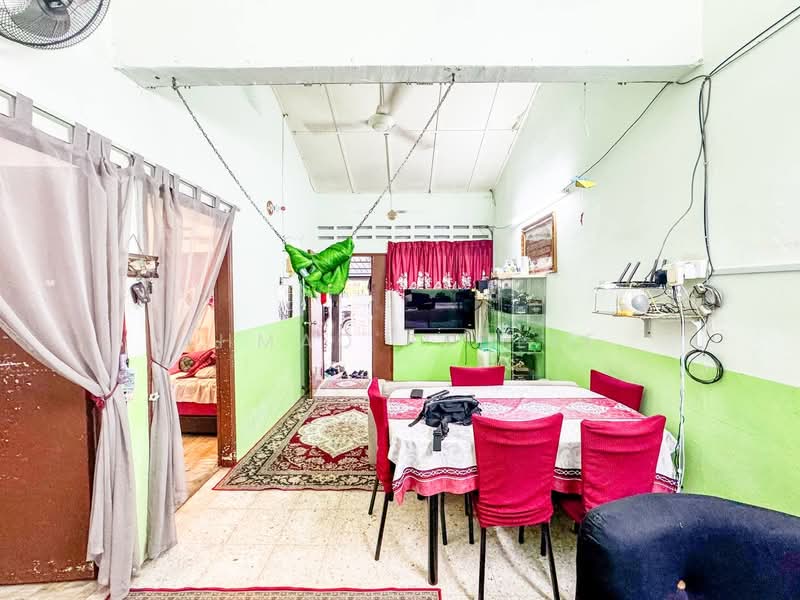 Rumah Teres 1 Tingkat untuk Dijual di Taman Saga (Ampang) - Ahmad Fadlee - PropertyGuru.com.my