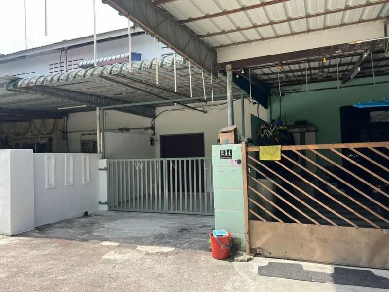 Rumah Teres 2 Tingkat untuk Dijual di Kluang (Johor) - Win Lim - Exterior - PropertyGuru.com.my