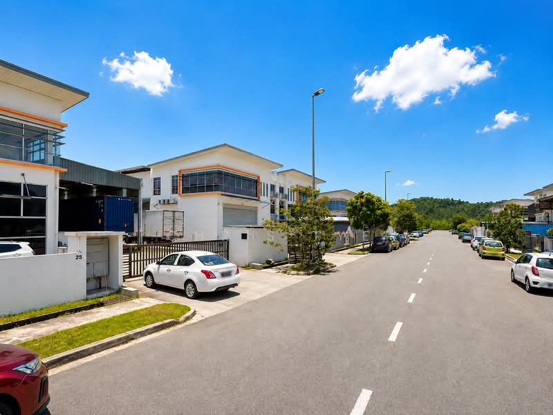 Semi-D Factory for Sale in Rawang (Selangor) - Chris Tye - Exterior - PropertyGuru.com.my