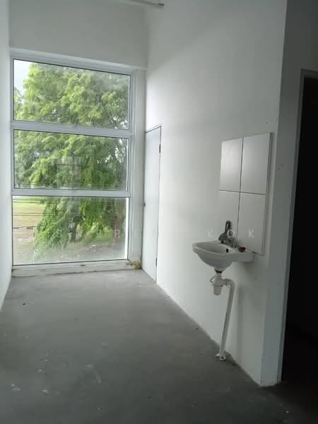 Kedai untuk Dijual di Batu Kawa (Kuching) - Sherene Kok - Interior - PropertyGuru.com.my