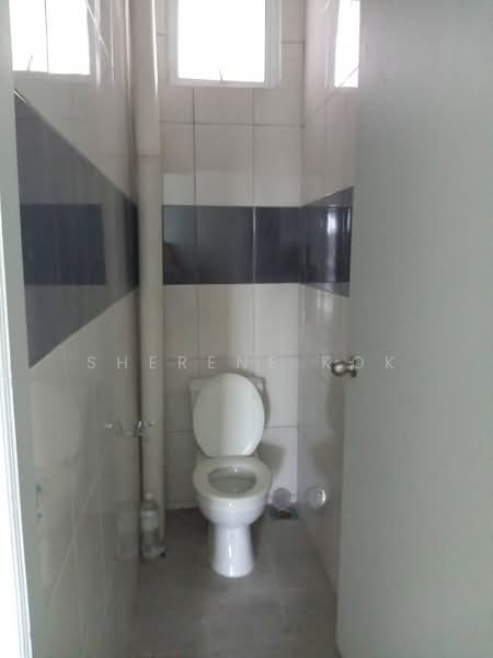 Kedai untuk Dijual di Batu Kawa (Kuching) - Sherene Kok - Bathroom - PropertyGuru.com.my