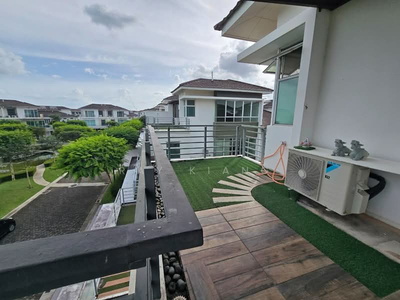 Rumah Berkembar untuk Dijual di Masai (Johor) - Ray Kiang - Balcony - PropertyGuru.com.my