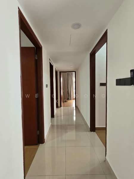 Kondominium untuk Disewa di Almaspuri - Weng Loong Kok - Corridor - PropertyGuru.com.my