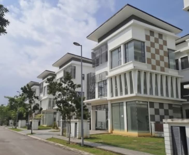 Rumah Banglo untuk Dijual di Kemuning Utama (Shah Alam) - Robin Loh - PropertyGuru.com.my