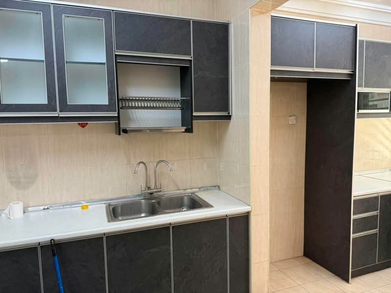 Terraced House for Rent in Laman Rimbunan (Kepong) - Jim Lee - Kitchen - PropertyGuru.com.my