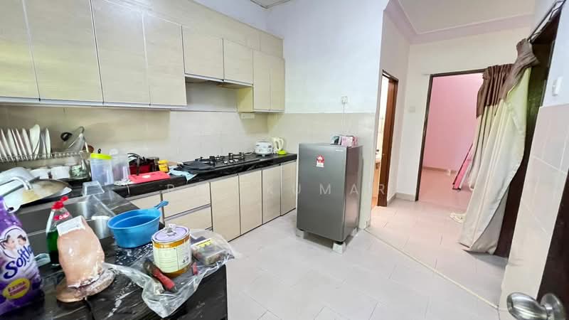 Rumah Teres 1 Tingkat untuk Dijual di Taman Green View (Pasir Panjang) - Raj Kumar - Kitchen - PropertyGuru.com.my