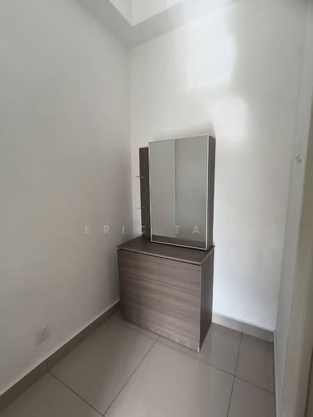 Servis Apartment untuk Disewa di D'Putra Suites - Eric Tan - PropertyGuru.com.my