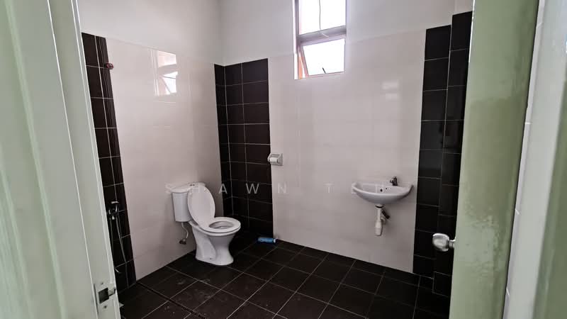 Semi-Detached House for Sale in Taman Puncak Bertam (Bertam) - Shawn Teh - Bathroom - PropertyGuru.com.my