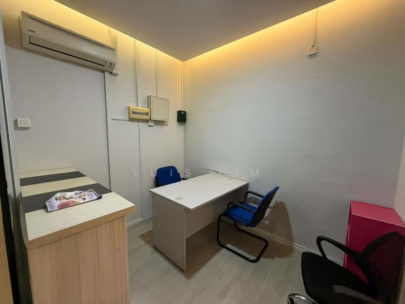 Kedai untuk Disewa di Taman Gaya (Ulu Tiram) - Luis Lim - Interior - PropertyGuru.com.my